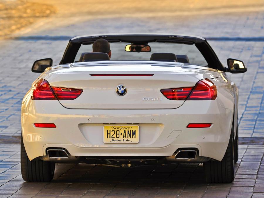  BMW 650i Convertible 2011 года  (US) (фото 16 из 20)